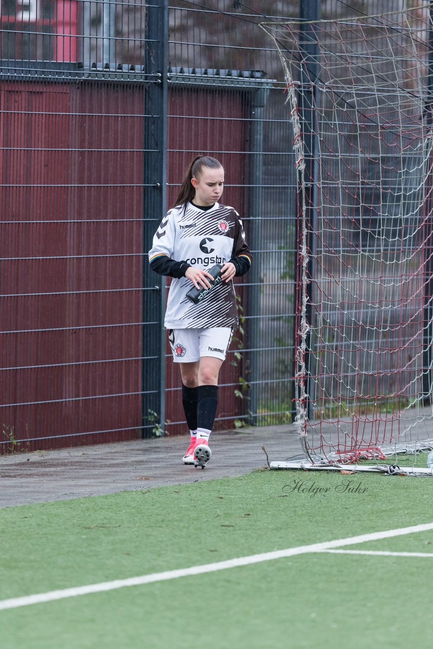 Bild 105 - B-Juniorinnen FC St.Pauli . Braedstrup IF : Ergebnis: 4:1